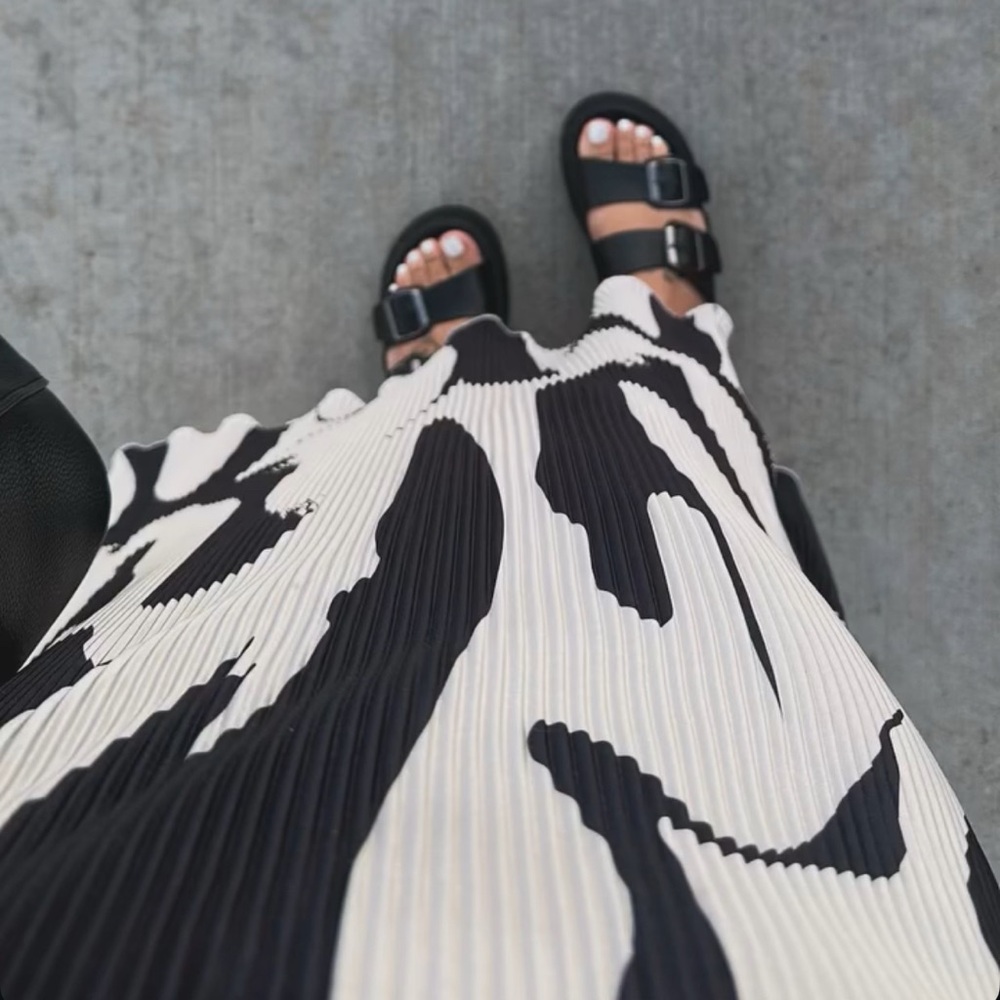 NEW ! LUG OPEN TOE PLATFORM SANDAL WITH ADJUSTABLE STRAPS